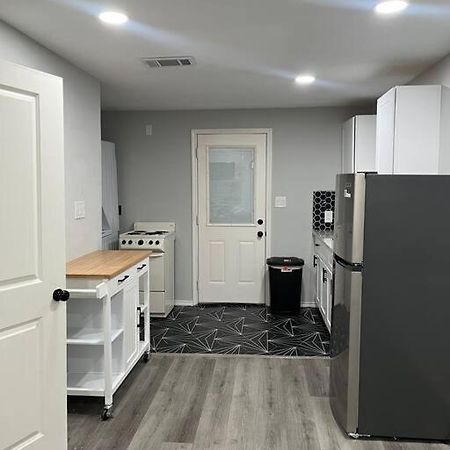 Cozy 1 Bed Close To Downtown Houston Bagian luar foto