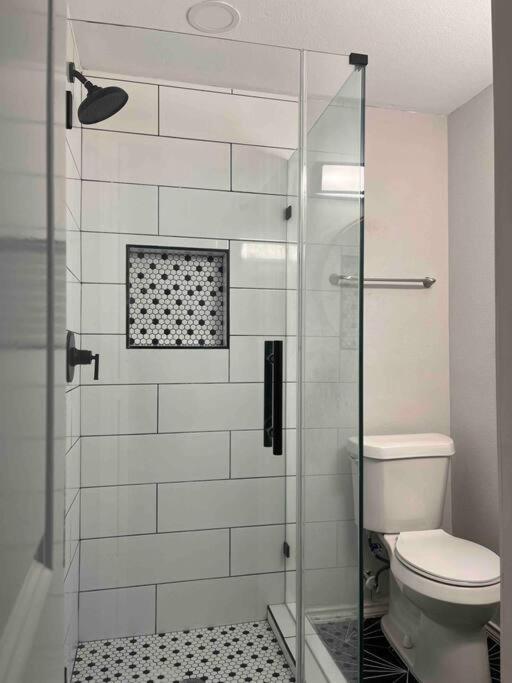 Cozy 1 Bed Close To Downtown Houston Bagian luar foto